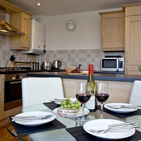 1 Harbour View * New Quay
