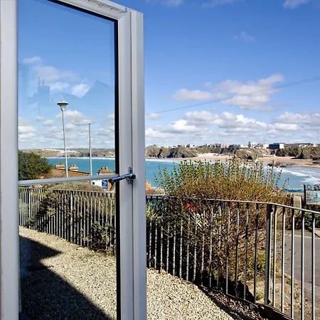 1 Harbour View New Quay
